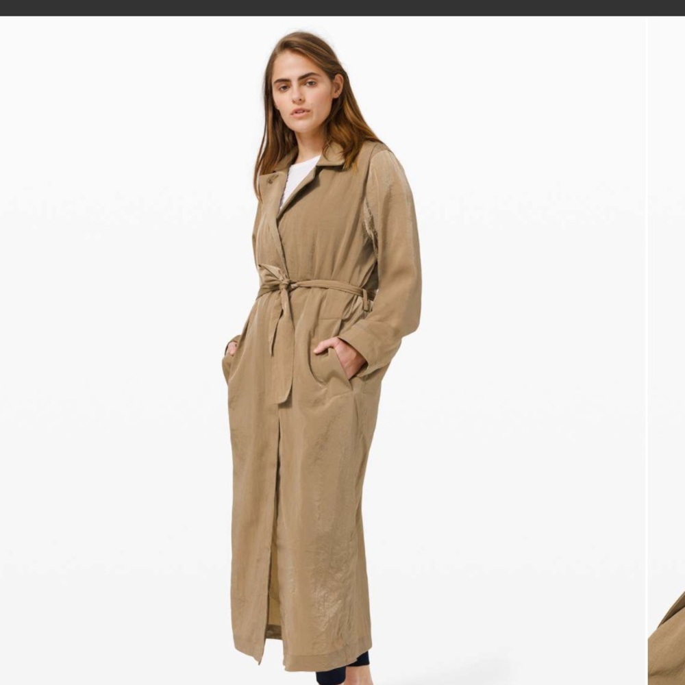 Lululemon Always Effortless Trench. Size 4. NWOT.